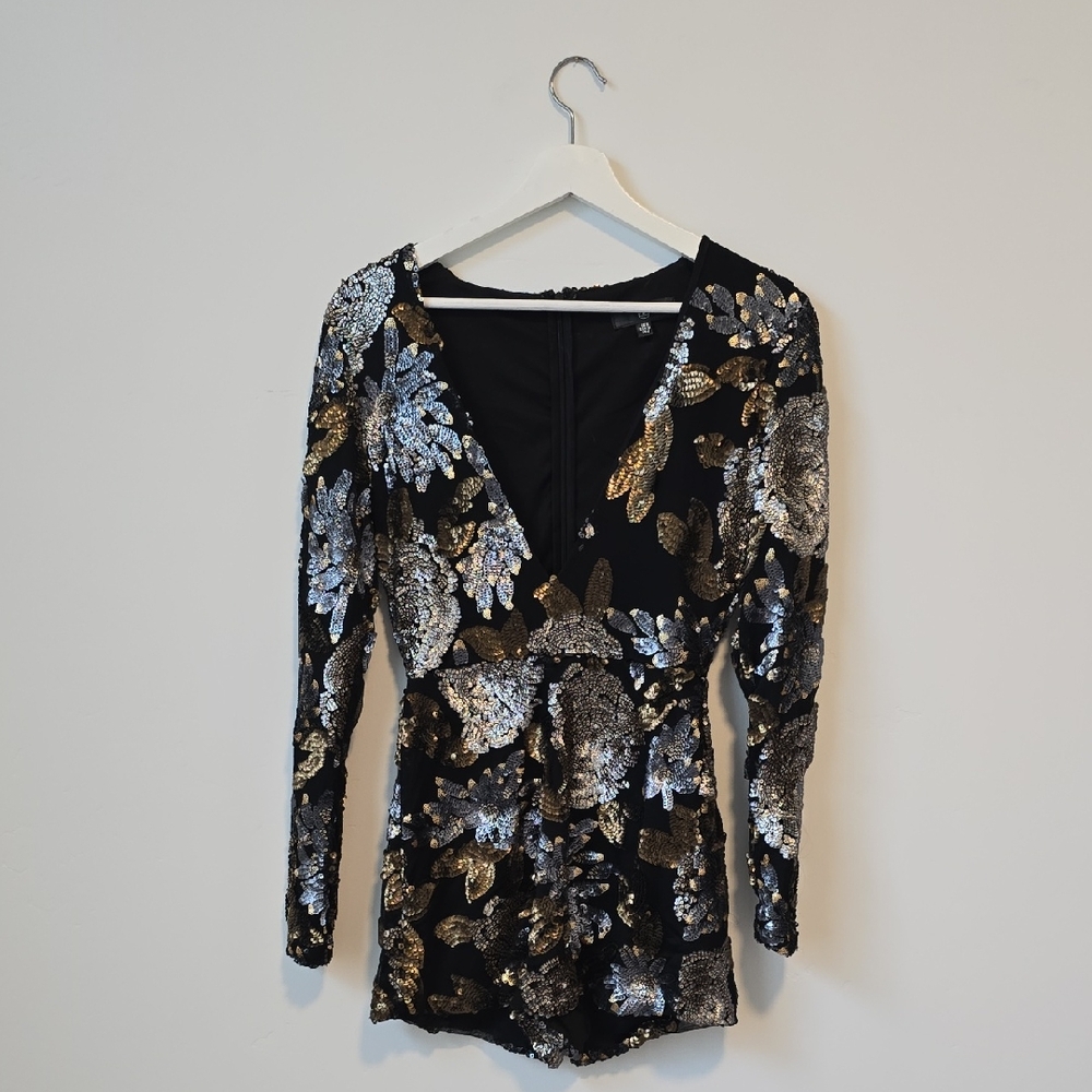 Elegant Sequin Floral Woman Combined Shorts And Top